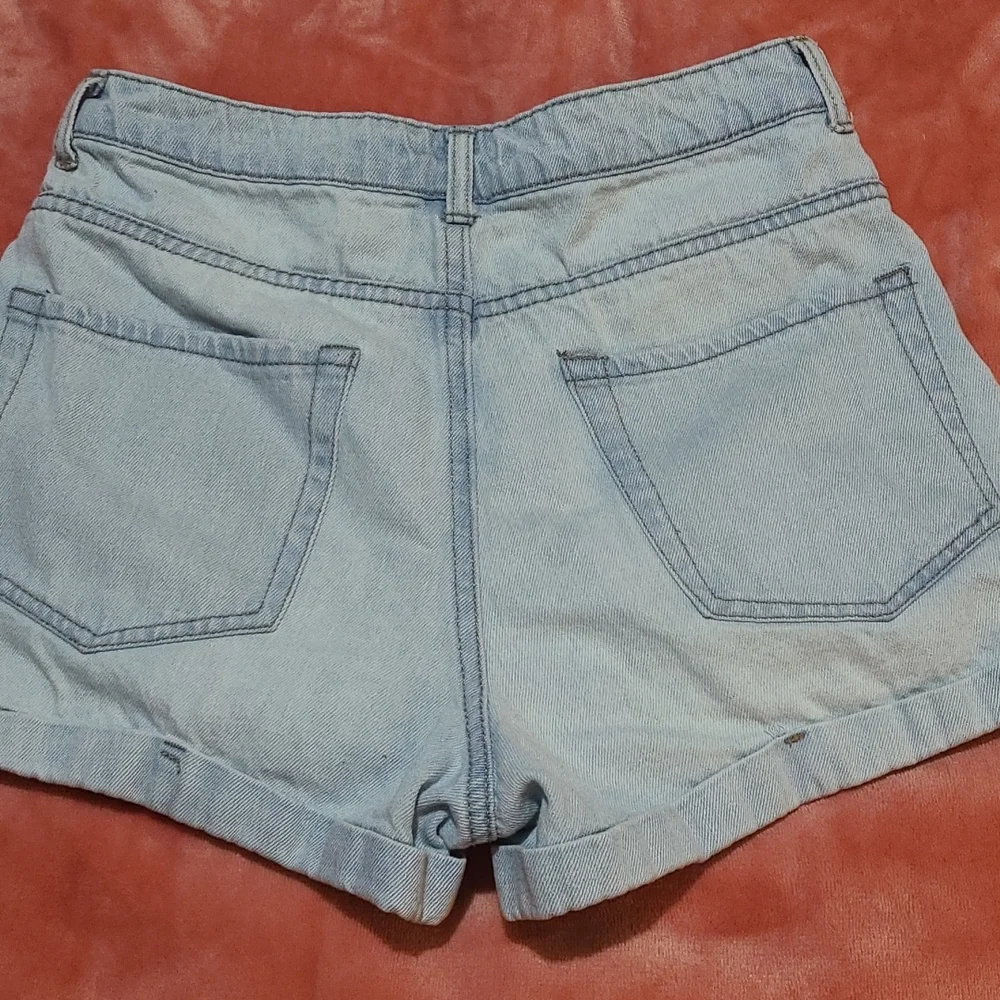 Cute Pair Of Shorts - Picture 2 of 5
